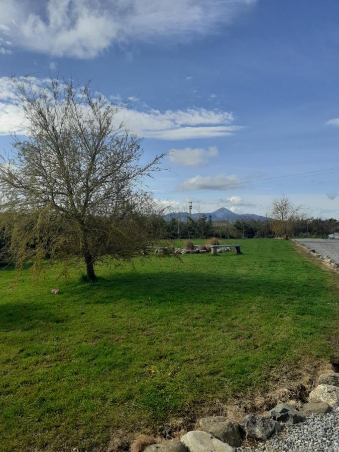 Escape To The Country Villa เวสต์พอร์ต ภายนอก รูปภาพ